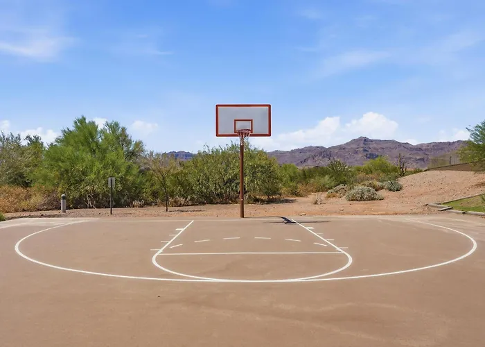 4br Fire Pit Pickleball Basketball Outdoor Amenities Holiday home