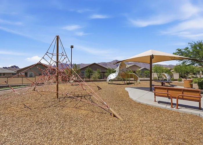 Holiday home 4br Fire Pit Pickleball Basketball Outdoor Amenities Gold Canyon