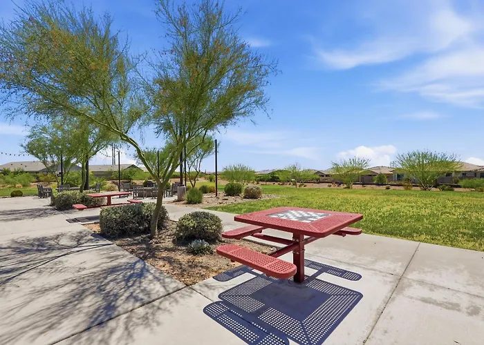 4br Fire Pit Pickleball Basketball Outdoor Amenities *