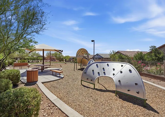 Holiday home 4br Fire Pit Pickleball Basketball Outdoor Amenities Gold Canyon