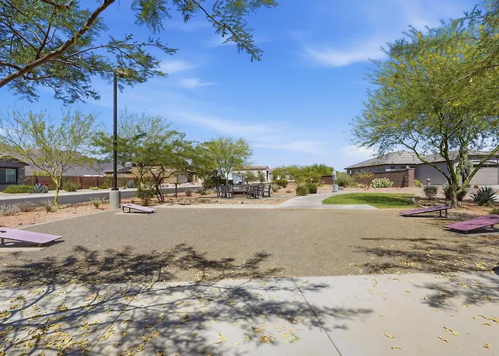 Holiday home 4br Fire Pit Pickleball Basketball Outdoor Amenities *